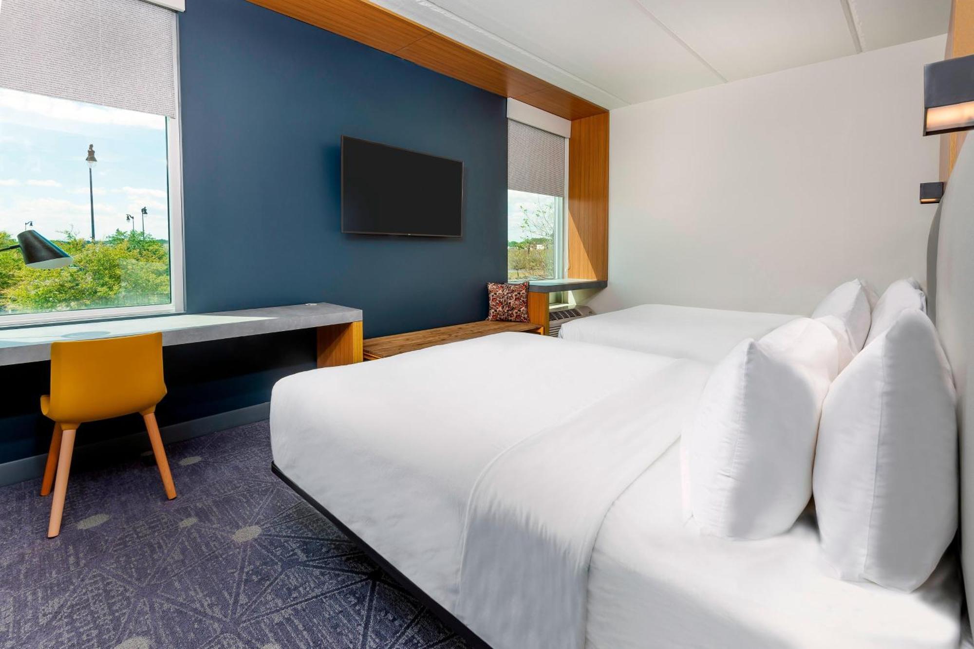Queen Room with Two Queen Beds,1631559503:JPEG